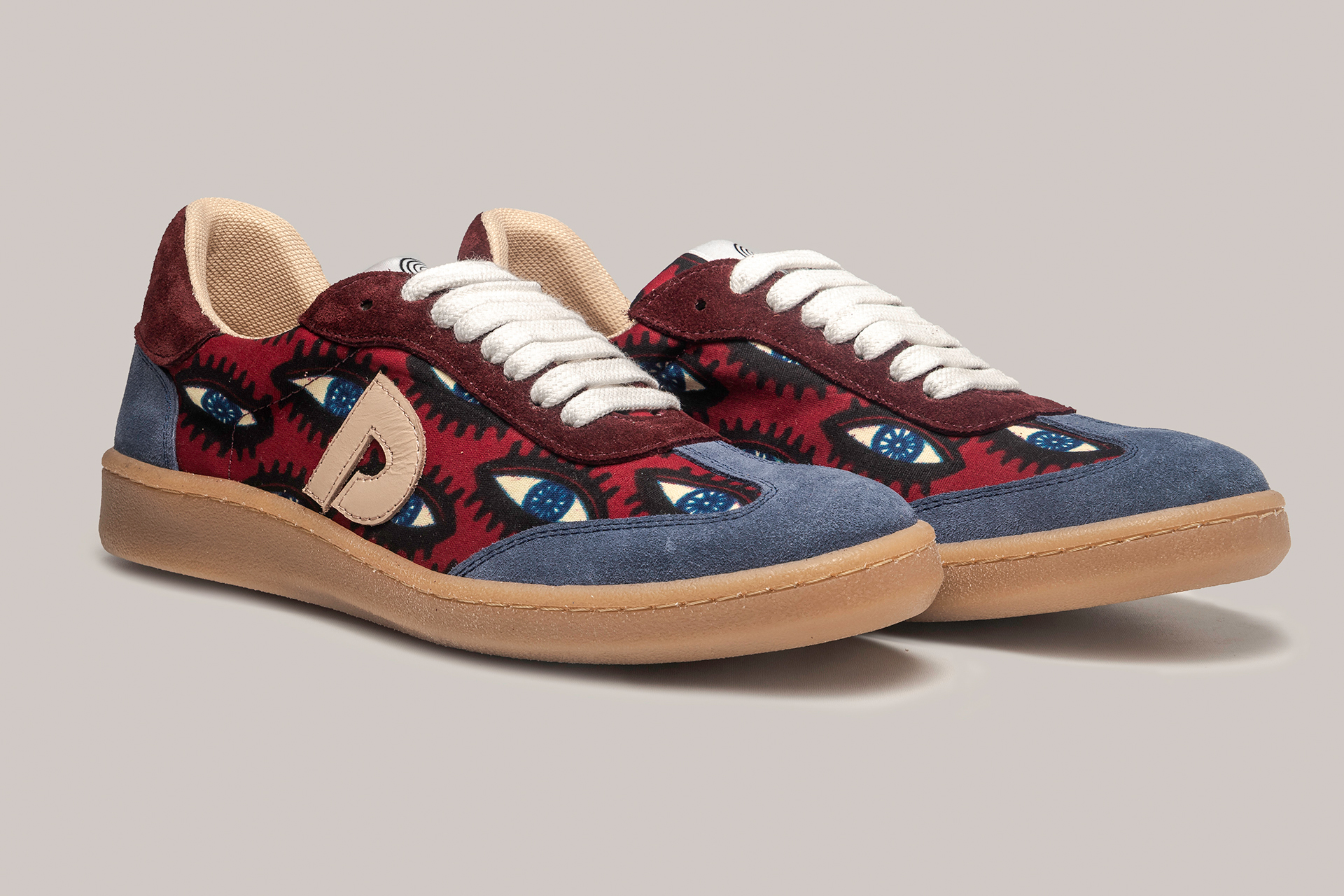 Zapatillas mujer y hombre Guinea burdeos con estampado africano de ojos en Dakart